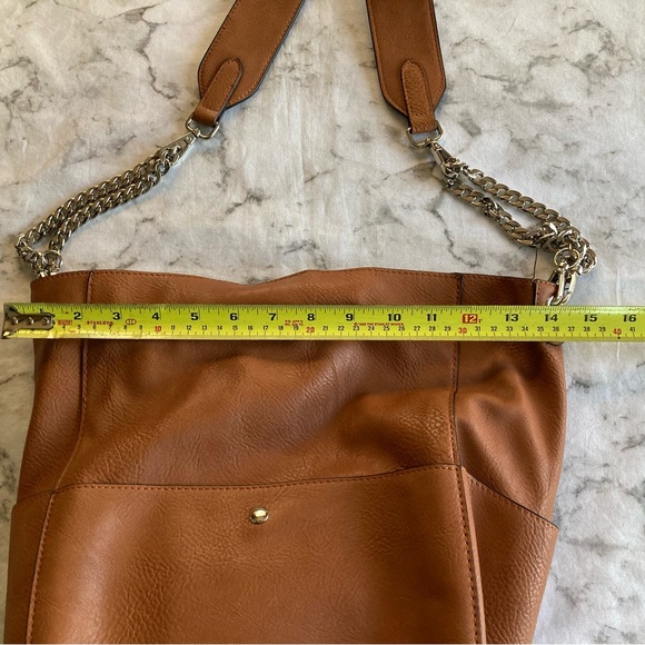 ❗️sold in garage sale❗️ Carmel cognac leather tote - Picture 11 of 15